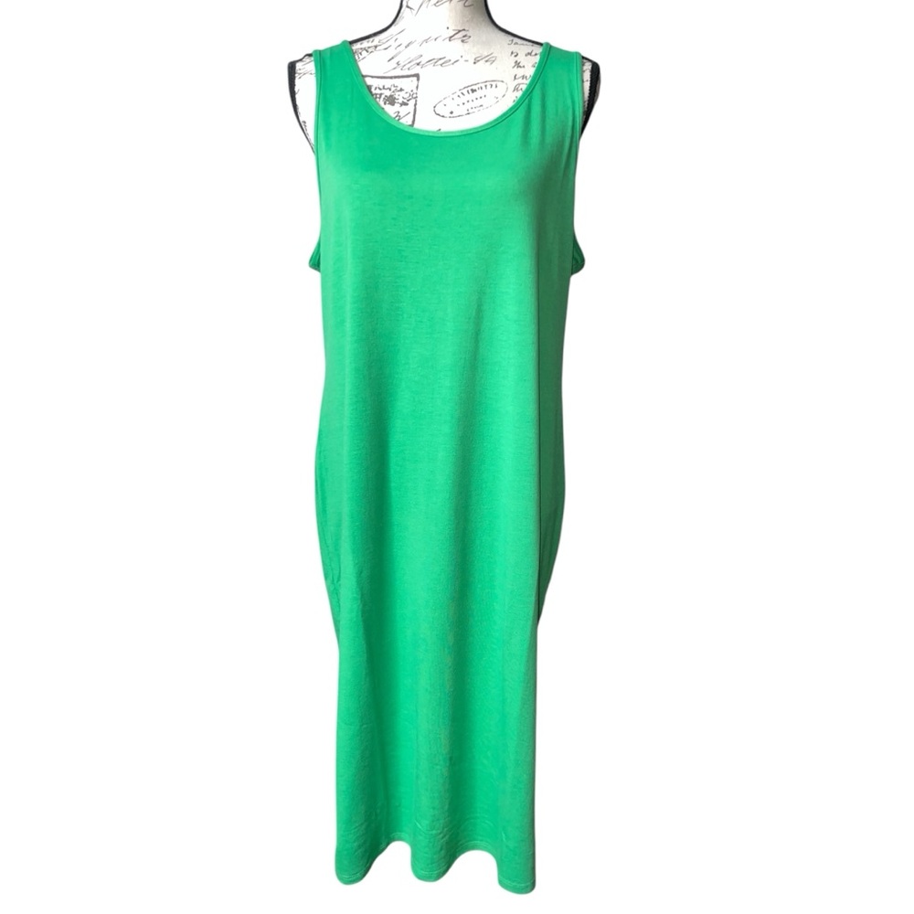 Plus Size Vibrant Green Sleeveless Dress Size 2X Bold Summer Midi Dress